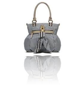 GEORGE GINA & LUCY MARY LOU FARBE BLACK KICKS # 173